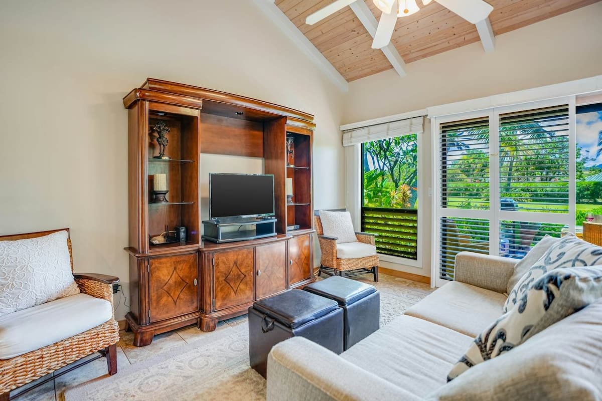 Home in Koloa · ★4.72 · 2 bedrooms · 4 beds · 2 shared baths - Photo 5