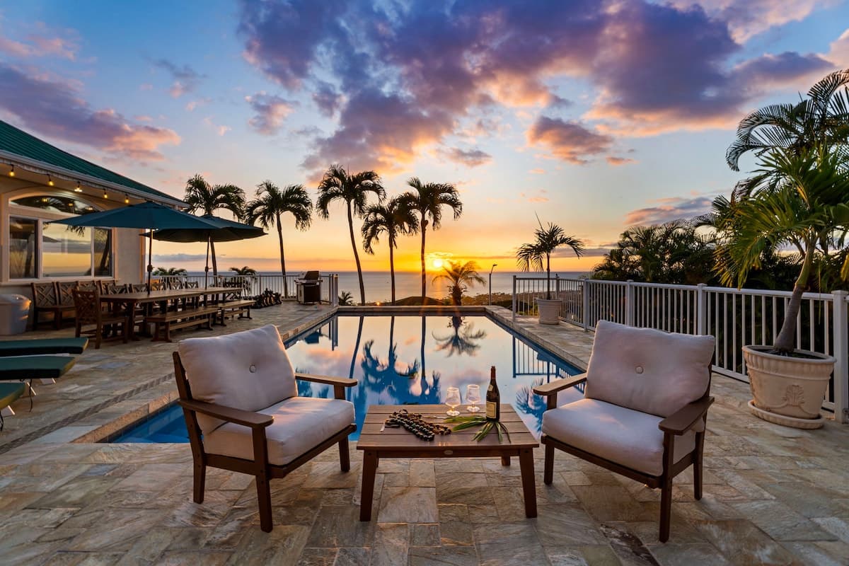 Home in Kailua-Kona · ★4.9 · 5 bedrooms · 10 beds · 3.5 baths - Photo 1