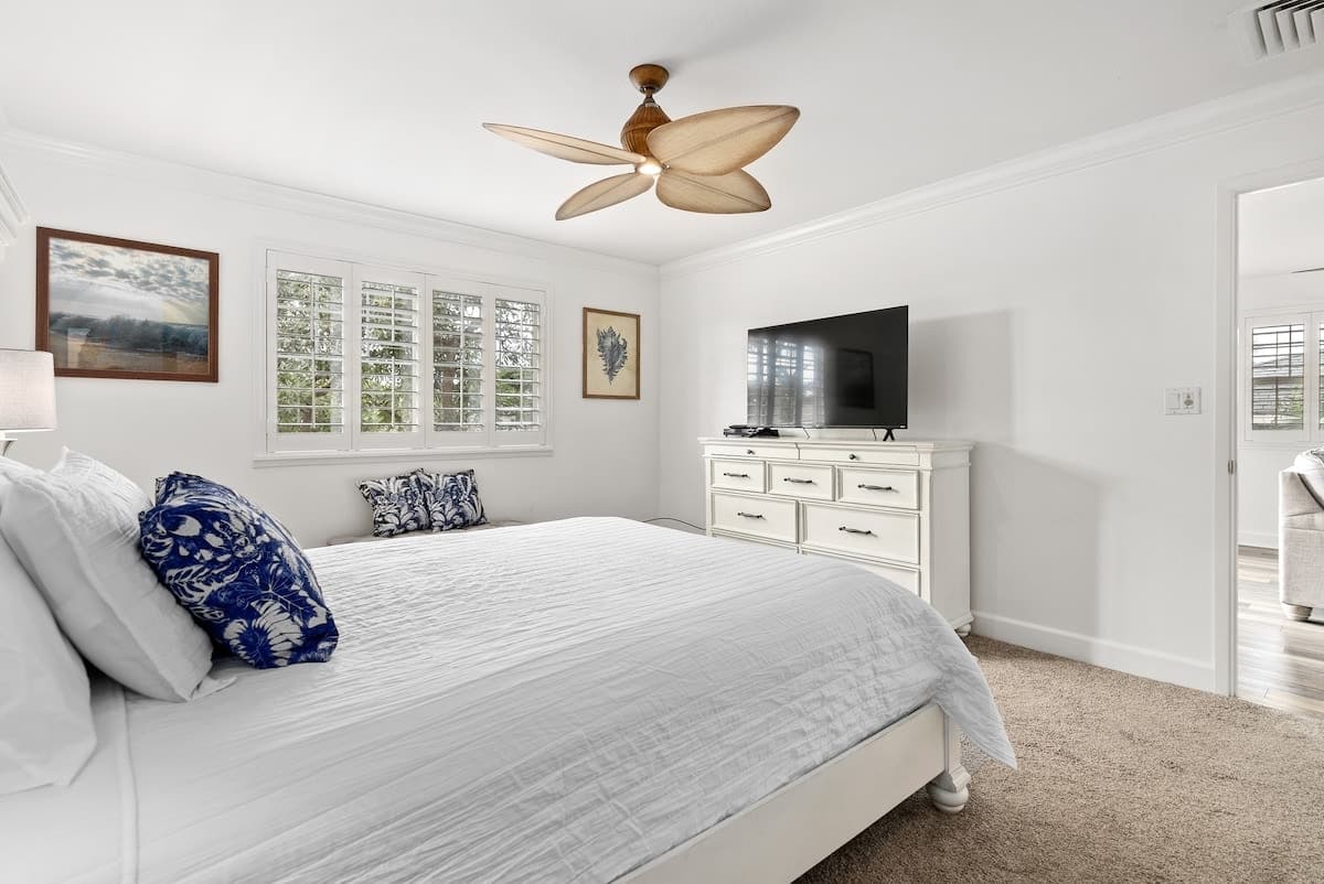 Condo in Kapolei · ★4.83 · 3 bedrooms · 5 beds · 2 private baths - Photo 5
