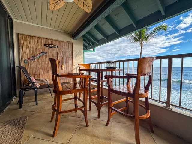 Condo in Kailua-Kona · ★4.99 · 1 bedroom · 2 beds · 1 bath - Photo 5