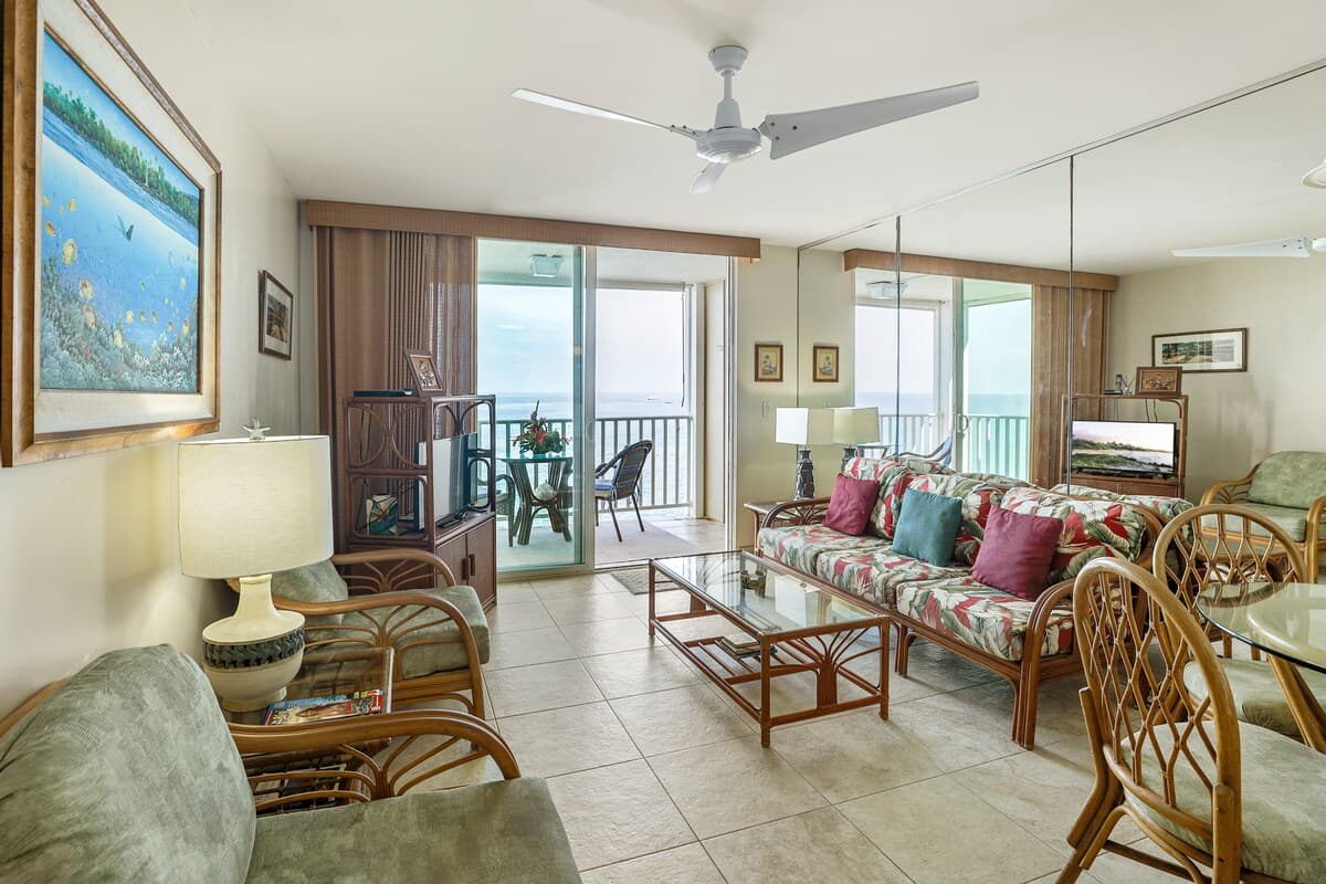 Condo in Kailua-Kona · ★4.47 · 1 bedroom · 2 beds · 1 bath - Photo 4