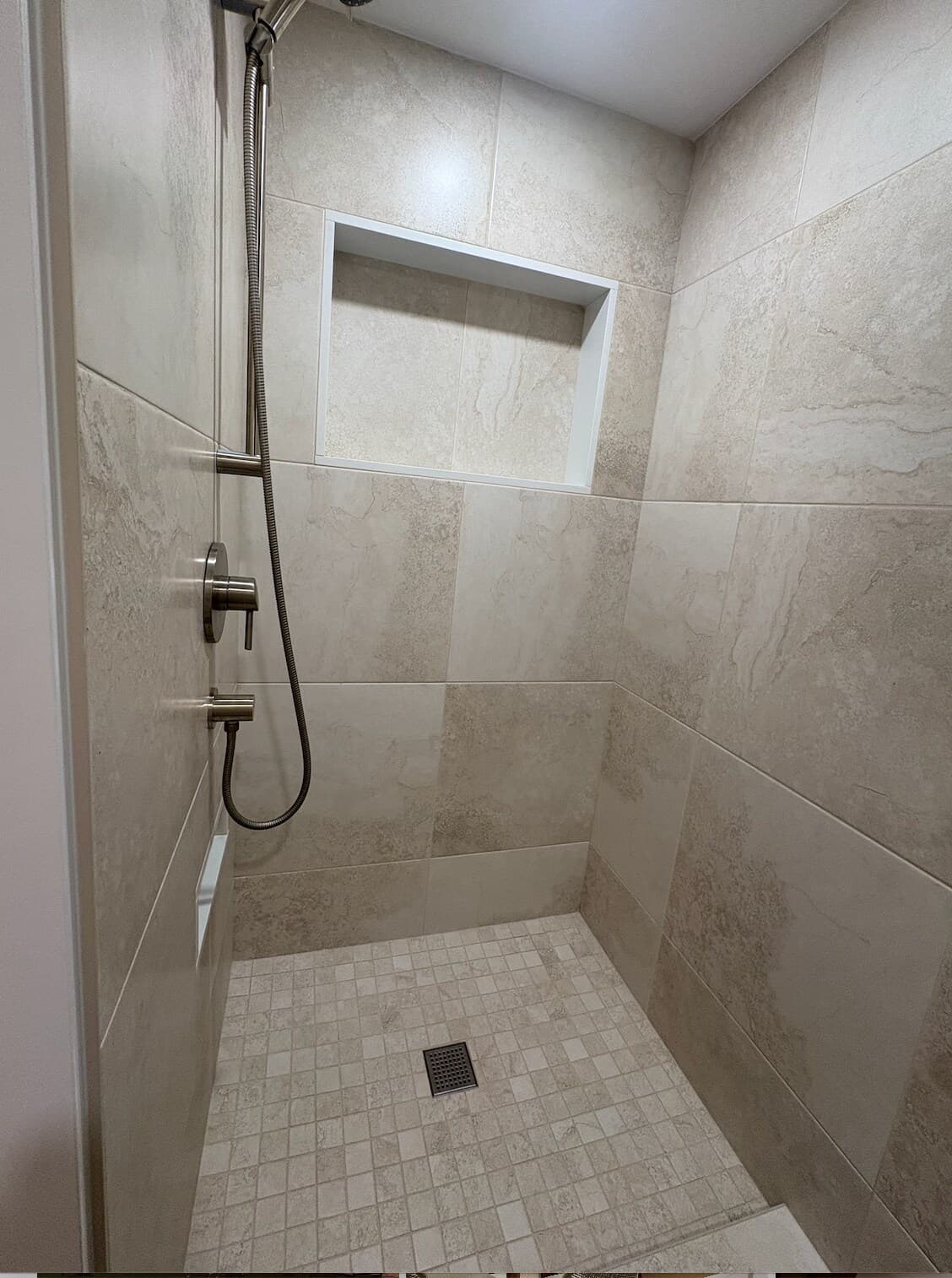 Condo in Lahaina · ★4.94 · 1 bedroom · 1 bed · 1 bath - Photo 4