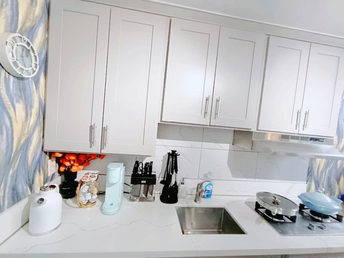 Condo in Honolulu · ★4.58 · 2 bedrooms · 4 beds · 1 private bath - Photo 4
