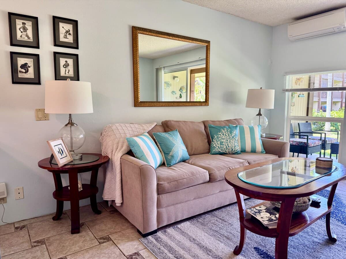 Condo in Kailua-Kona · ★4.94 · 1 bedroom · 2 beds · 1 bath - Photo 2