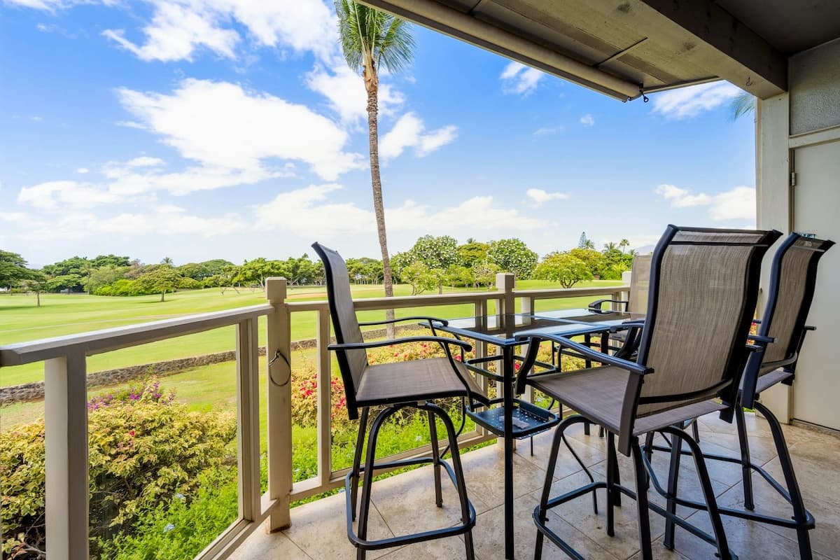 Condo in Wailea · ★4.83 · 2 bedrooms · 2 beds · 2 shared baths - Photo 1