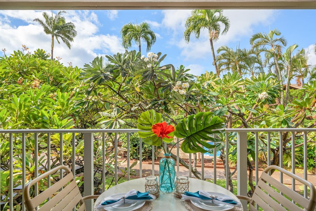 Garden View Second Floor Studio at Napili Shores – - Photo 1