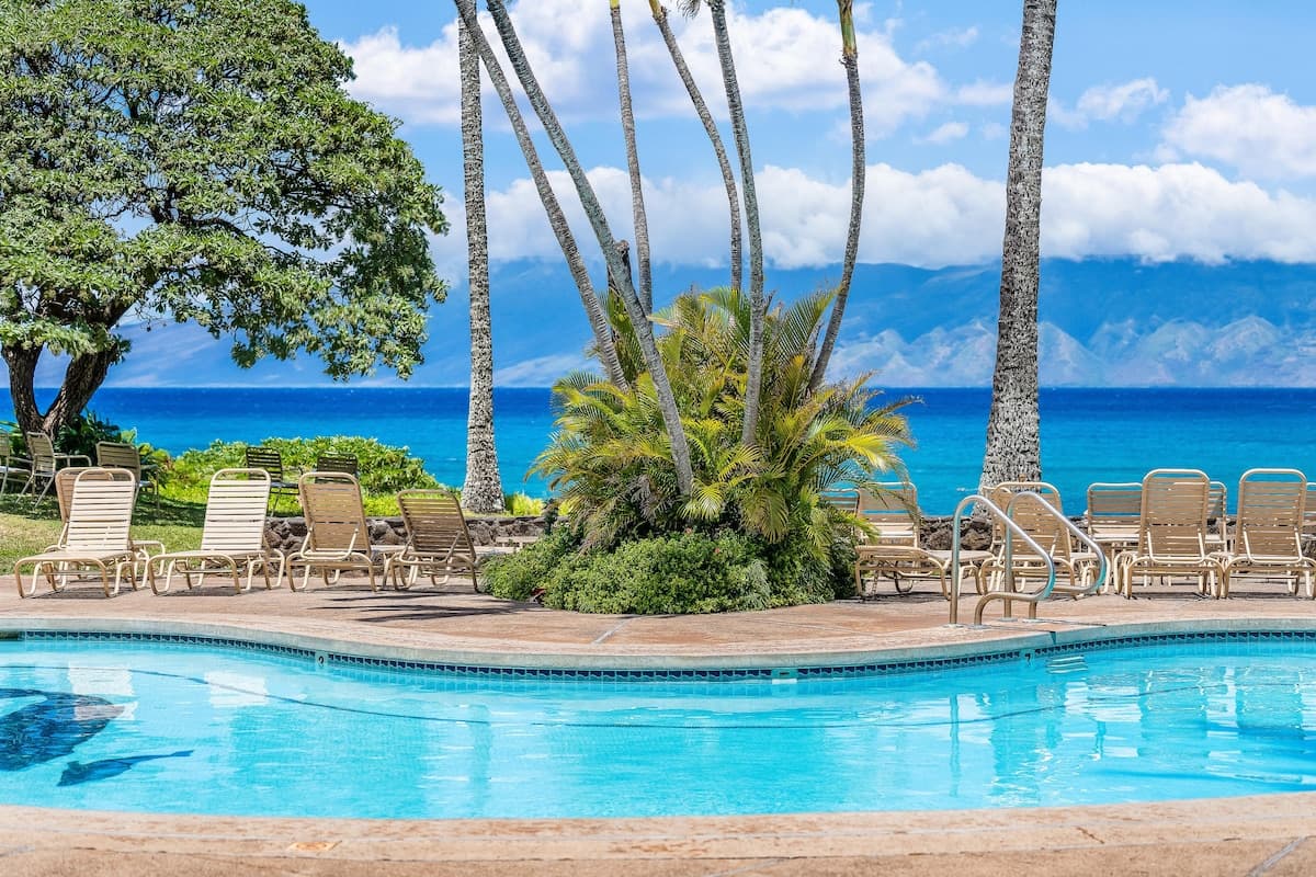 Garden View Second Floor Studio at Napili Shores – - Photo 3