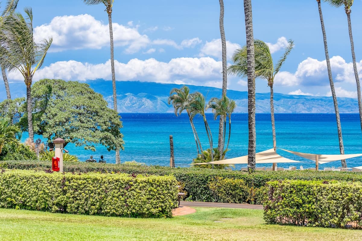 Garden View Second Floor Studio at Napili Shores – - Photo 2