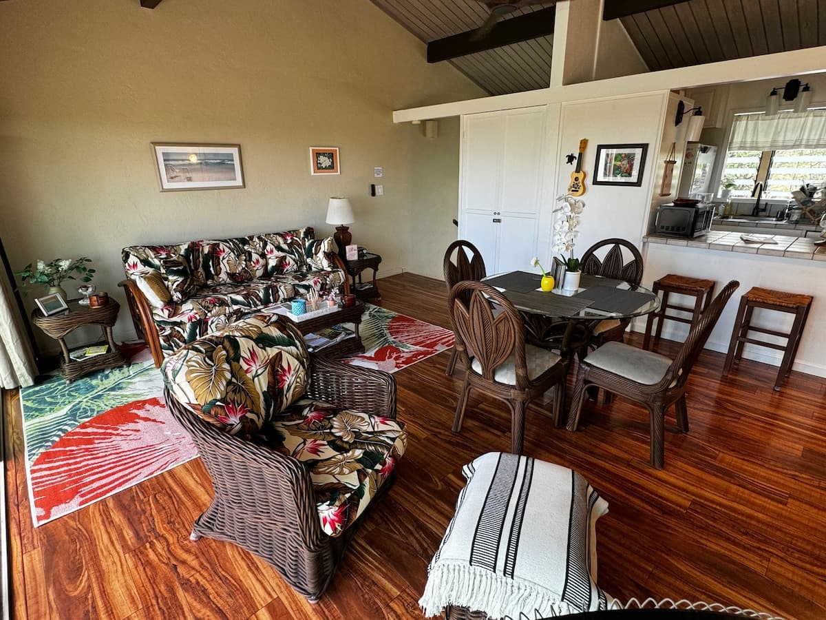 Condo in Kailua-Kona · ★4.86 · 1 bedroom · 1 bed · 1 bath - Photo 4