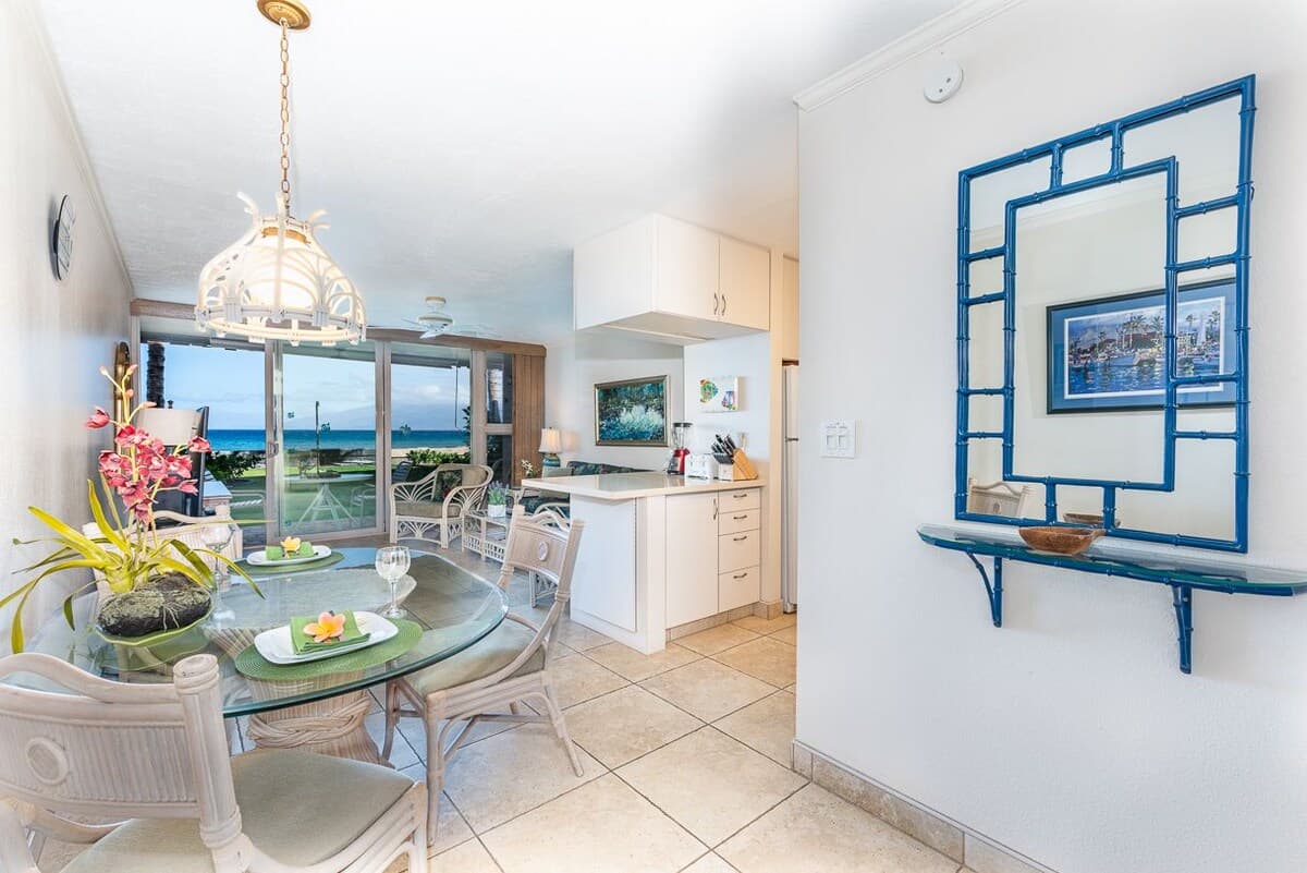 Condo in Lahaina · ★4.81 · 1 bedroom · 1 bed · 1 private bath - Photo 3