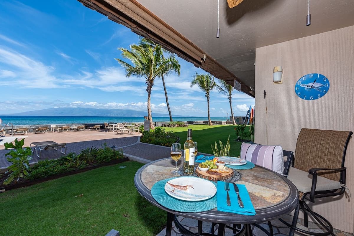 Condo in Lahaina · ★4.97 · 1 bedroom · 1 bed · 1 bath - Photo 1