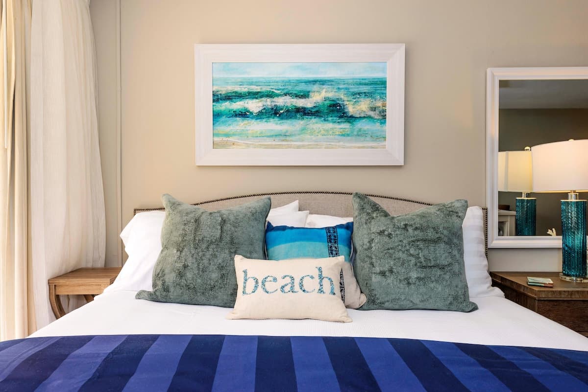 Condo in Lahaina · ★4.74 · 1 bedroom · 1 bed · 1 bath - Photo 5