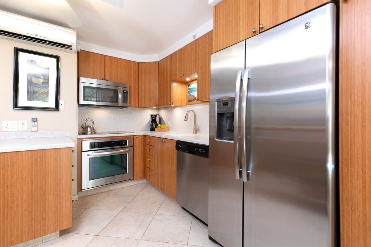 Condo in Kihei · ★4.93 · 1 bedroom · 2 beds · 1 bath - Photo 3