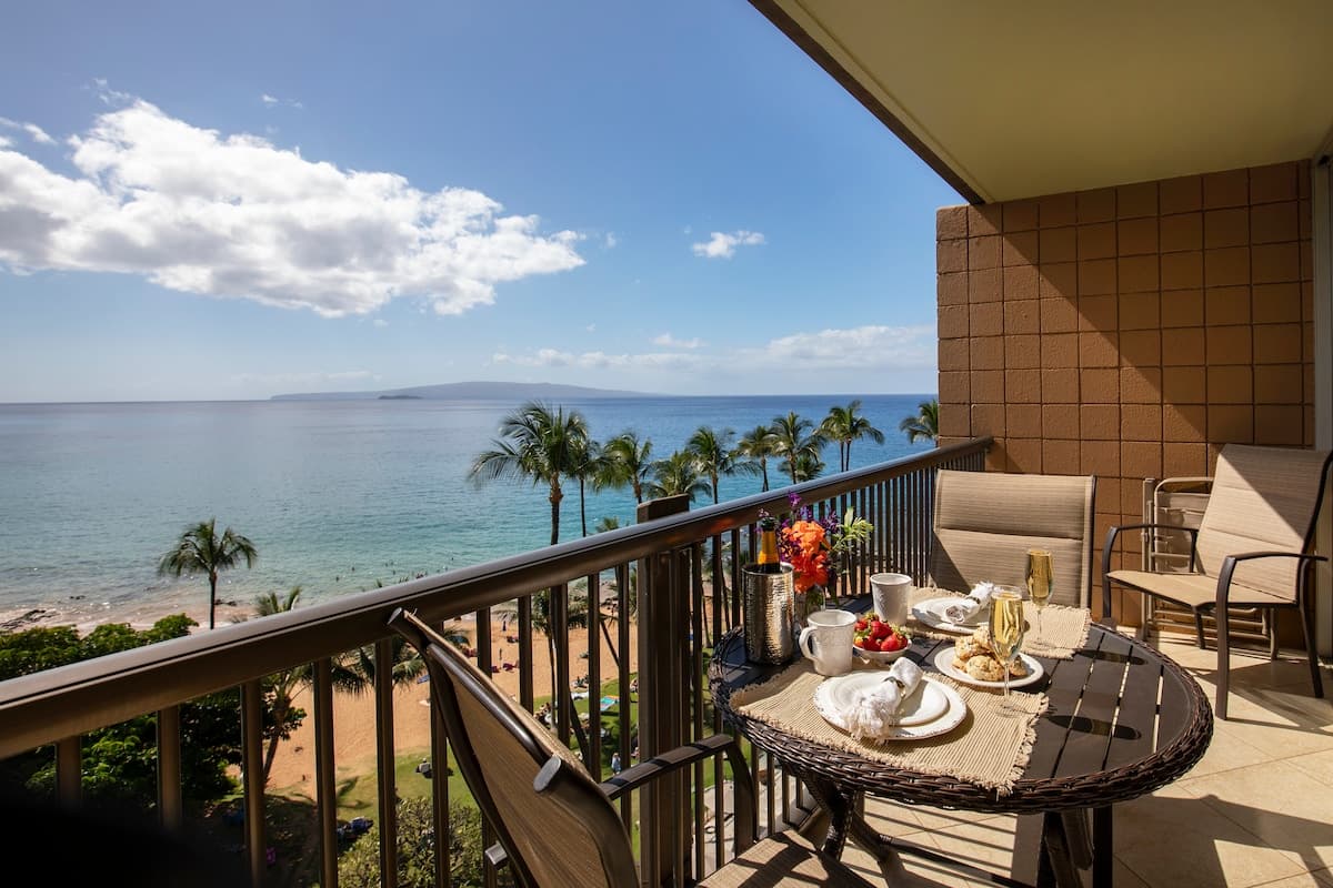 Condo in Kihei · ★4.93 · 1 bedroom · 2 beds · 1 bath - Photo 1