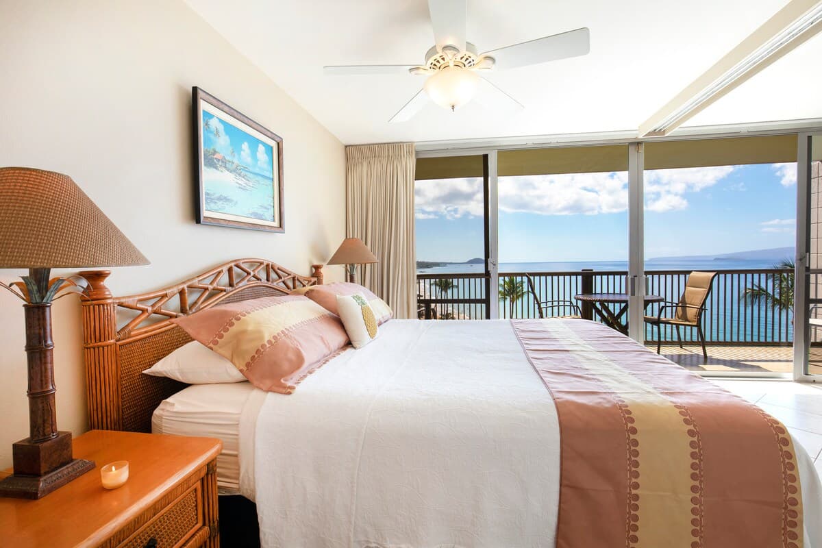 Condo in Kihei · ★4.93 · 1 bedroom · 2 beds · 1 bath - Photo 4