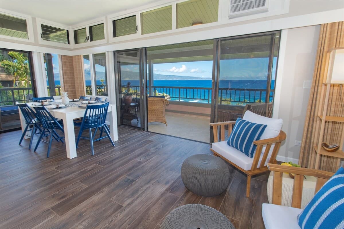 Villa in Lahaina · ★4.97 · 3 bedrooms · 7 beds · 3 baths - Photo 4