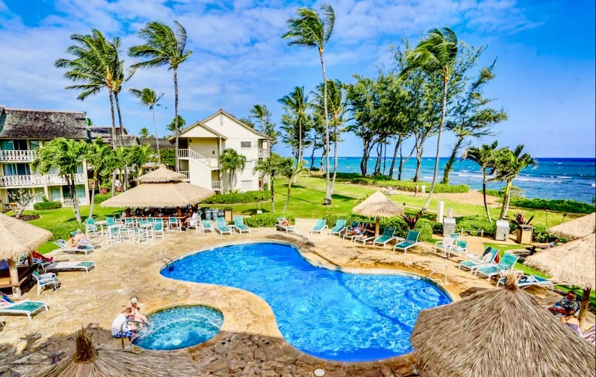 Condo in Kapaa · ★4.98 · 1 bedroom · 2 beds · 1 private bath - Photo 4