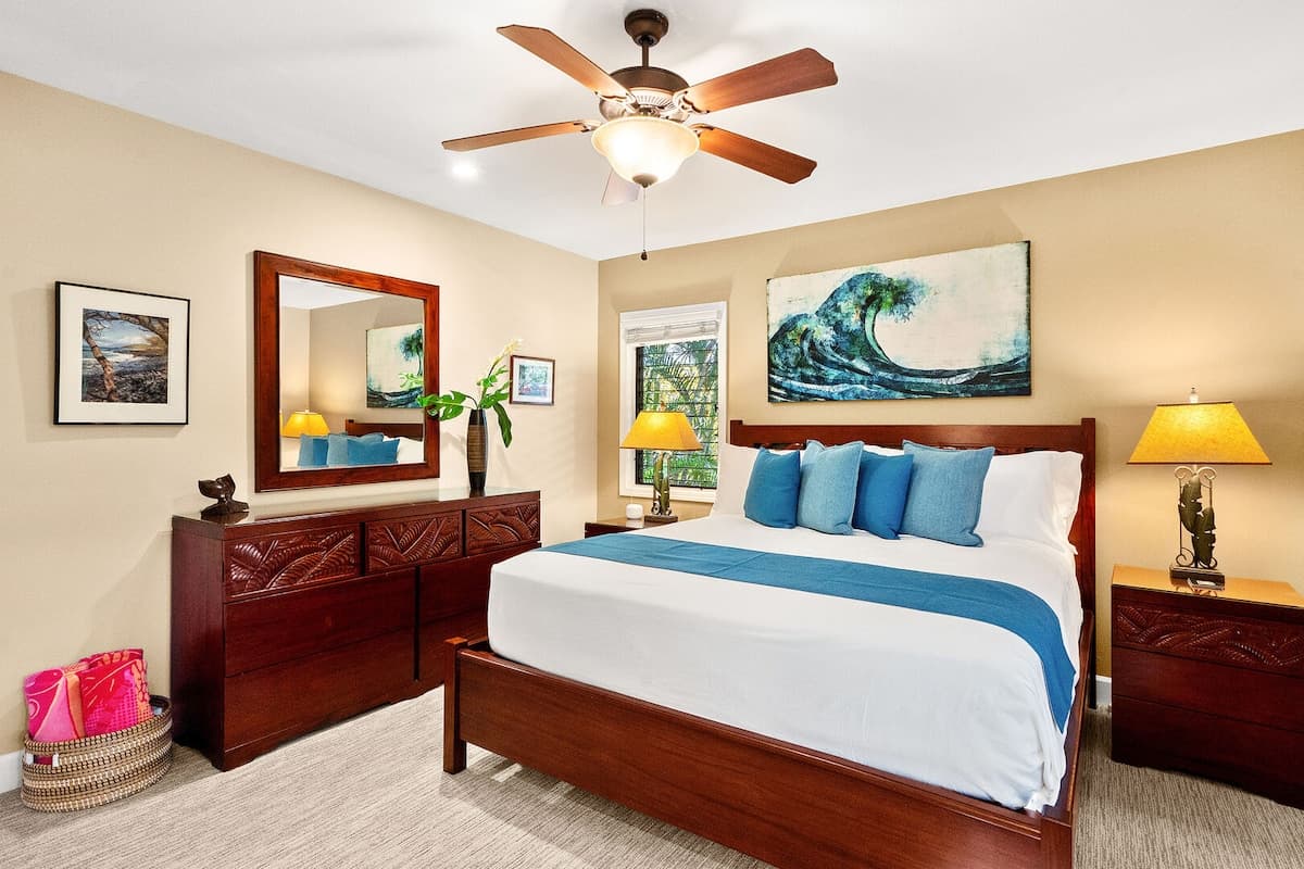 Condo in Kihei · ★4.9 · 2 bedrooms · 4 beds · 2 baths - Photo 4
