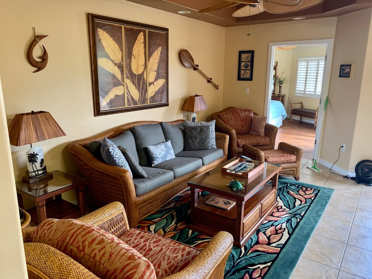 Condo in Kailua-Kona · ★4.94 · 2 bedrooms · 2 beds · 2 baths - Photo 4