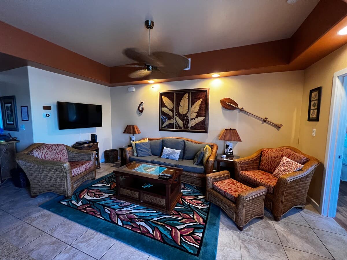 Condo in Kailua-Kona · ★4.94 · 2 bedrooms · 2 beds · 2 baths - Photo 3