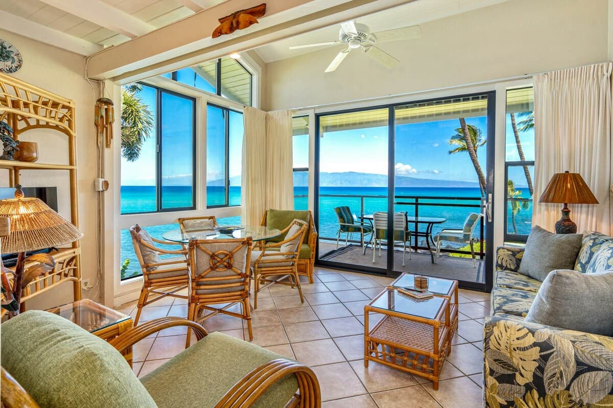 Condo in Lahaina · ★4.55 · 2 bedrooms · 3 beds · 2 shared baths - Photo 4