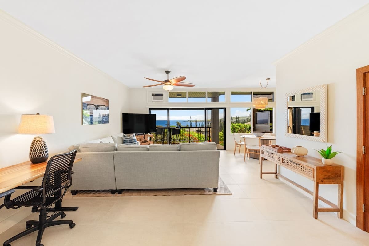 Villa in Lahaina · ★4.92 · 1 bedroom · 2 beds · 1.5 baths - Photo 3