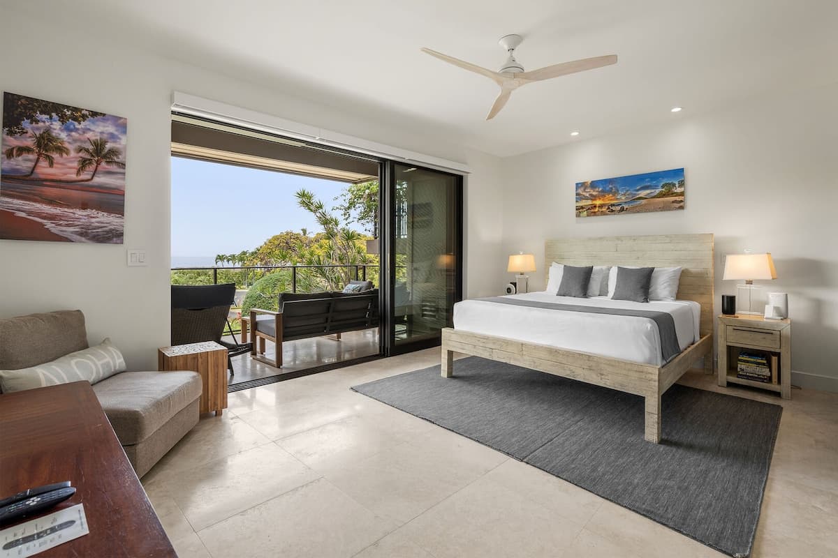Condo in Kihei · ★4.95 · 3 bedrooms · 4 beds · 2 baths - Photo 4