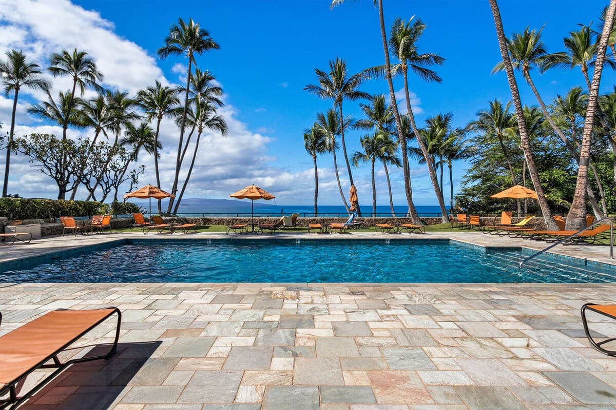 Condo in Kihei · ★4.95 · 3 bedrooms · 4 beds · 2 baths - Photo 5