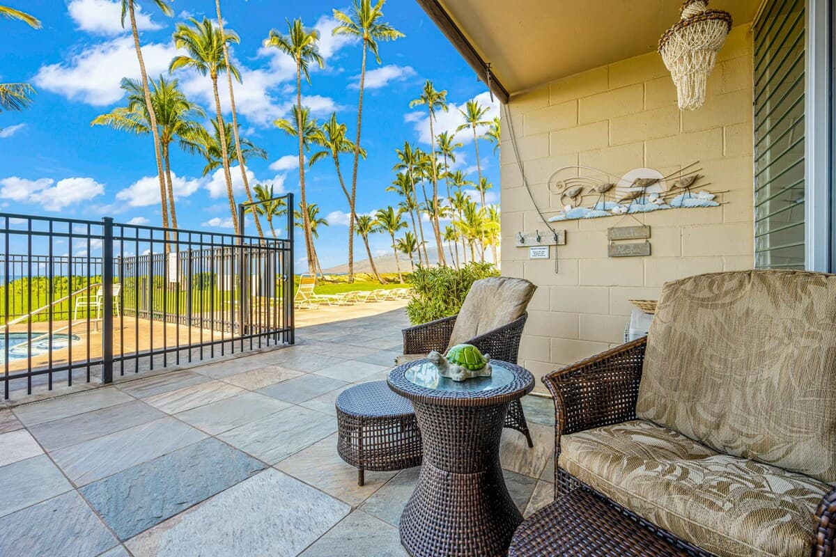 Condo in Kihei · ★4.25 · 2 bedrooms · 3 beds · 2 shared baths - Photo 4