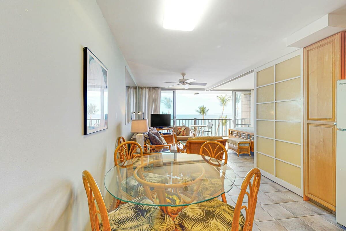 Condo in Kihei · ★4.6 · 1 bedroom · 2 beds · 1 shared bath - Photo 2