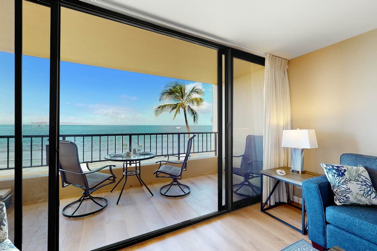 Sugar Beach Resort 431: 1BR Oceanfront | Pool - Photo 4