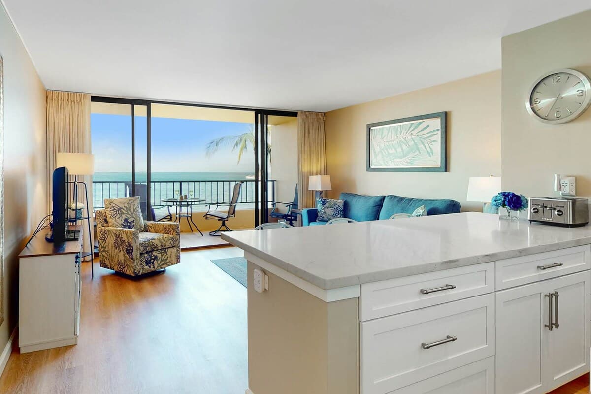 Sugar Beach Resort 431: 1BR Oceanfront | Pool - Photo 5