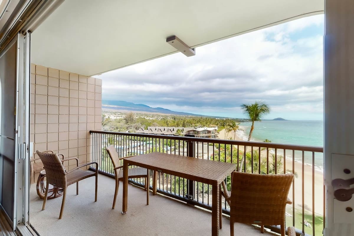 Condo in Kihei · ★4.79 · 1 bedroom · 2 beds · 1 shared bath - Photo 1