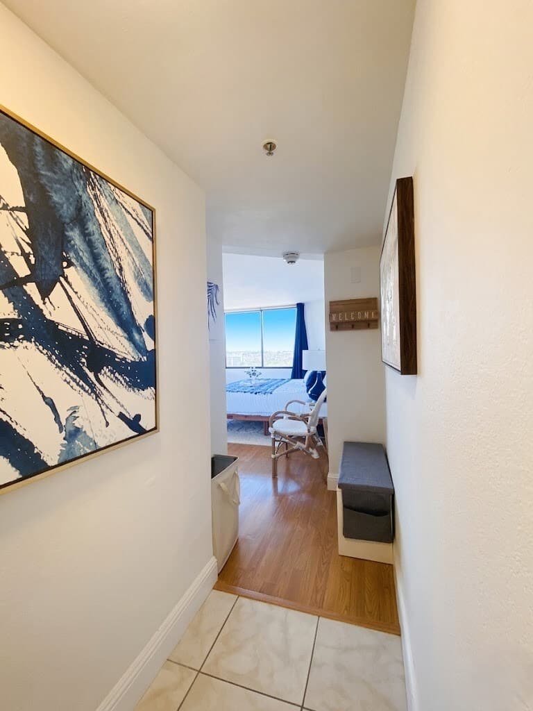 Condo in Honolulu · ★4.78 · 1 bedroom · 1 bed · 1 private bath - Photo 1