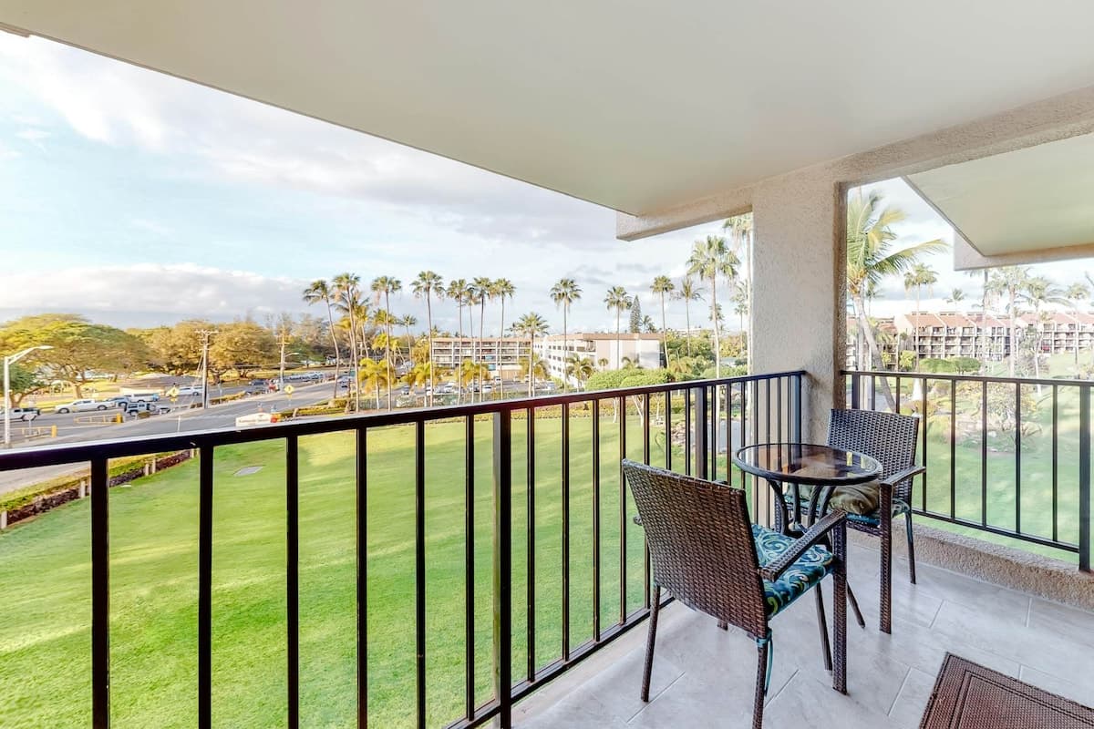 Condo in Kihei · ★5.0 · 1 bedroom · 2 beds · 2 shared baths - Photo 5