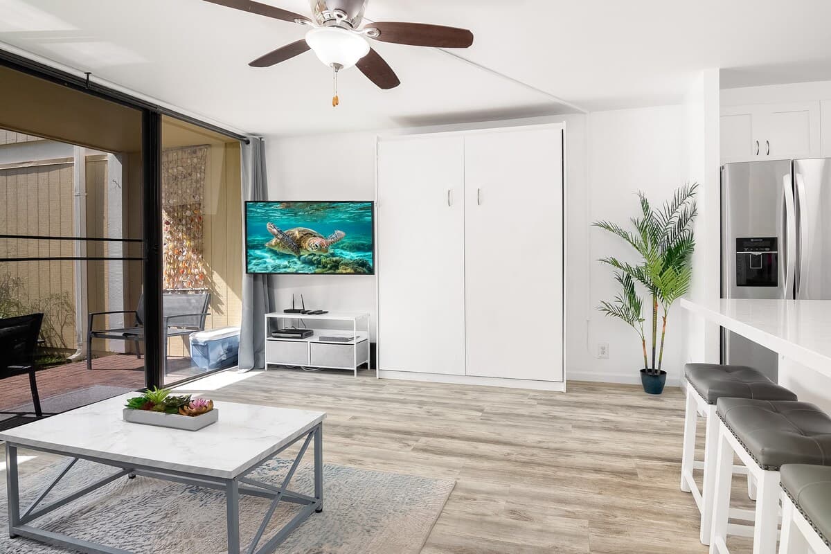 Condo in Kahuku · ★4.91 · 1 bedroom · 3 beds · 2 private baths - Photo 3
