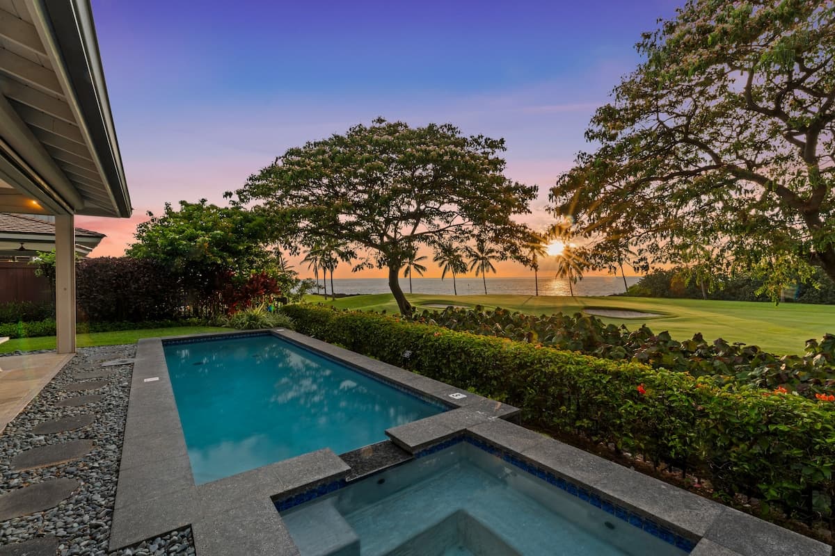 Home in Kailua-Kona · ★4.98 · 3 bedrooms · 4 beds · 3.5 baths - Photo 2