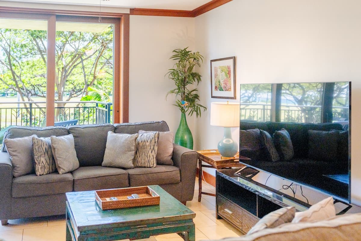 Condo in Kapolei · ★4.85 · 2 bedrooms · 4 beds · 2 private baths - Photo 4