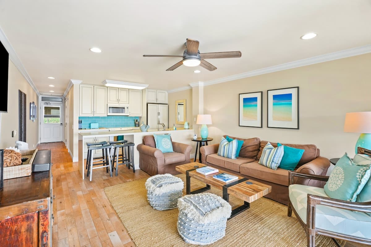 Oceanfront Oasis Steps to Beach + Private Balcony - Photo 3