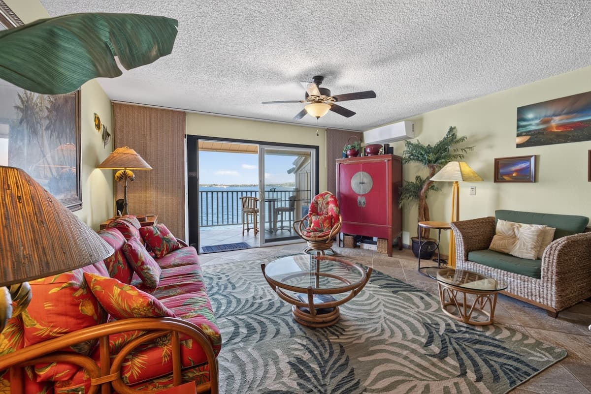 Condo in Kailua-Kona · ★4.98 · 1 bedroom · 4 beds · 1 bath - Photo 2