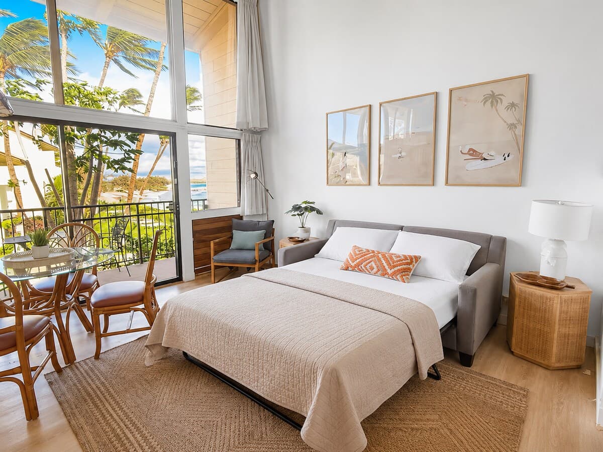 Condo in Wailuku · ★4.81 · 2 bedrooms · 4 beds · 2 private baths - Photo 1