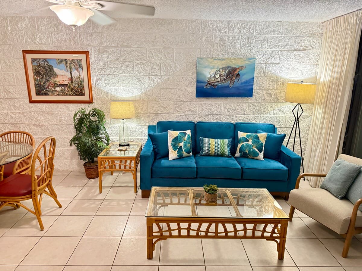 Condo in Wailuku · ★4.94 · 2 bedrooms · 3 beds · 2 baths - Photo 4