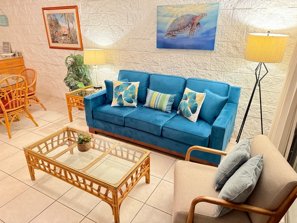 Condo in Wailuku · ★4.94 · 2 bedrooms · 3 beds · 2 baths - Photo 3