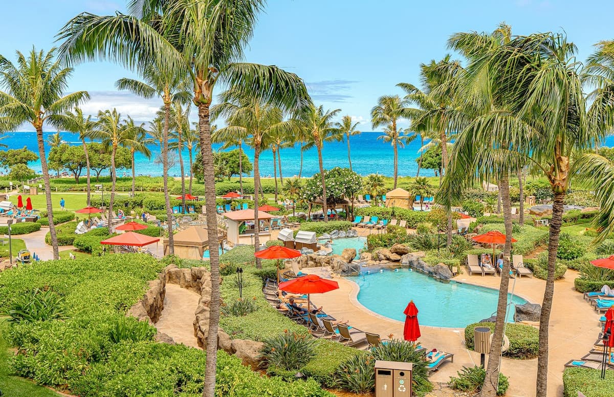 Condo in Lahaina · ★5.0 · 2 bedrooms · 3 beds · 2 baths - Photo 2