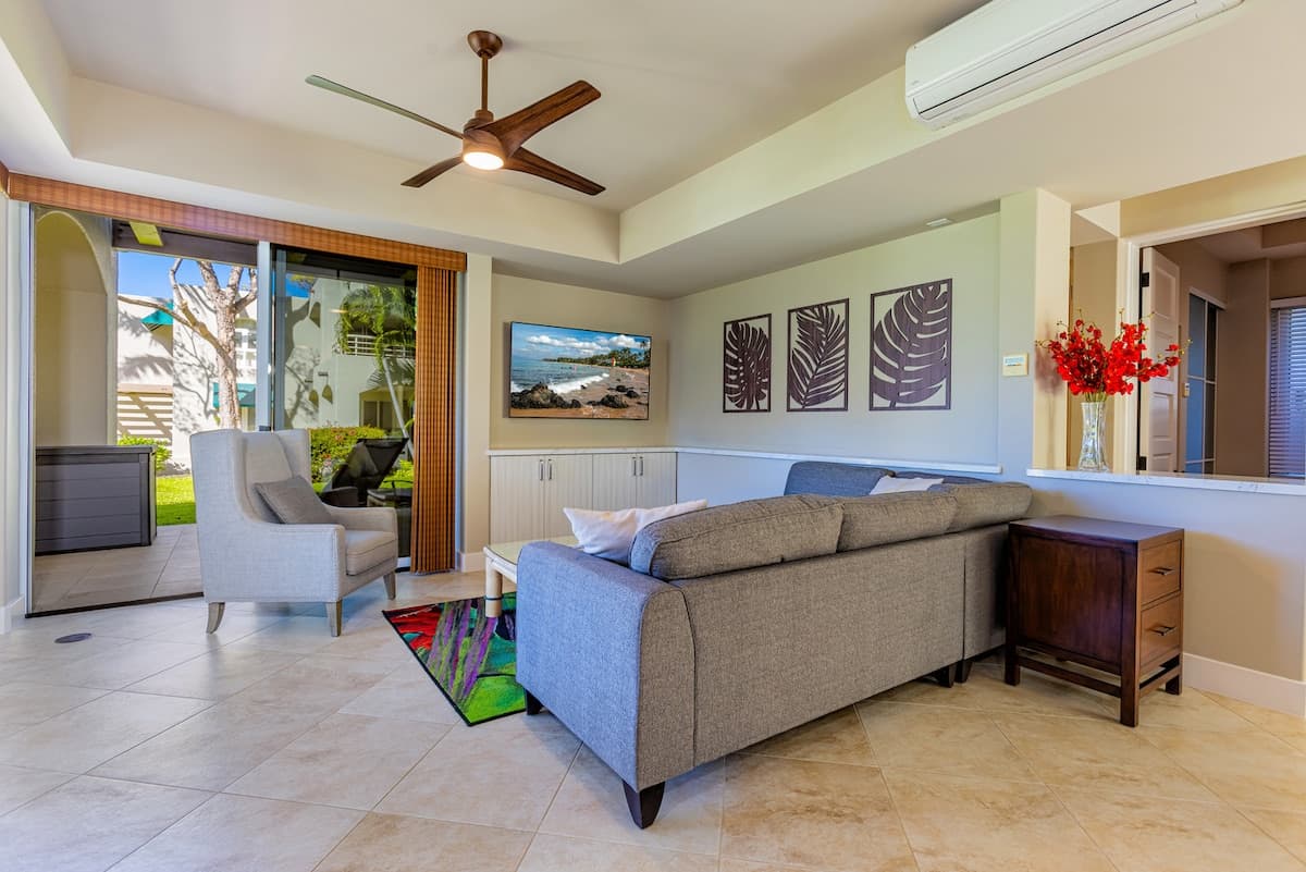 Condo in Kihei · ★5.0 · 2 bedrooms · 3 beds · 2 baths - Photo 5