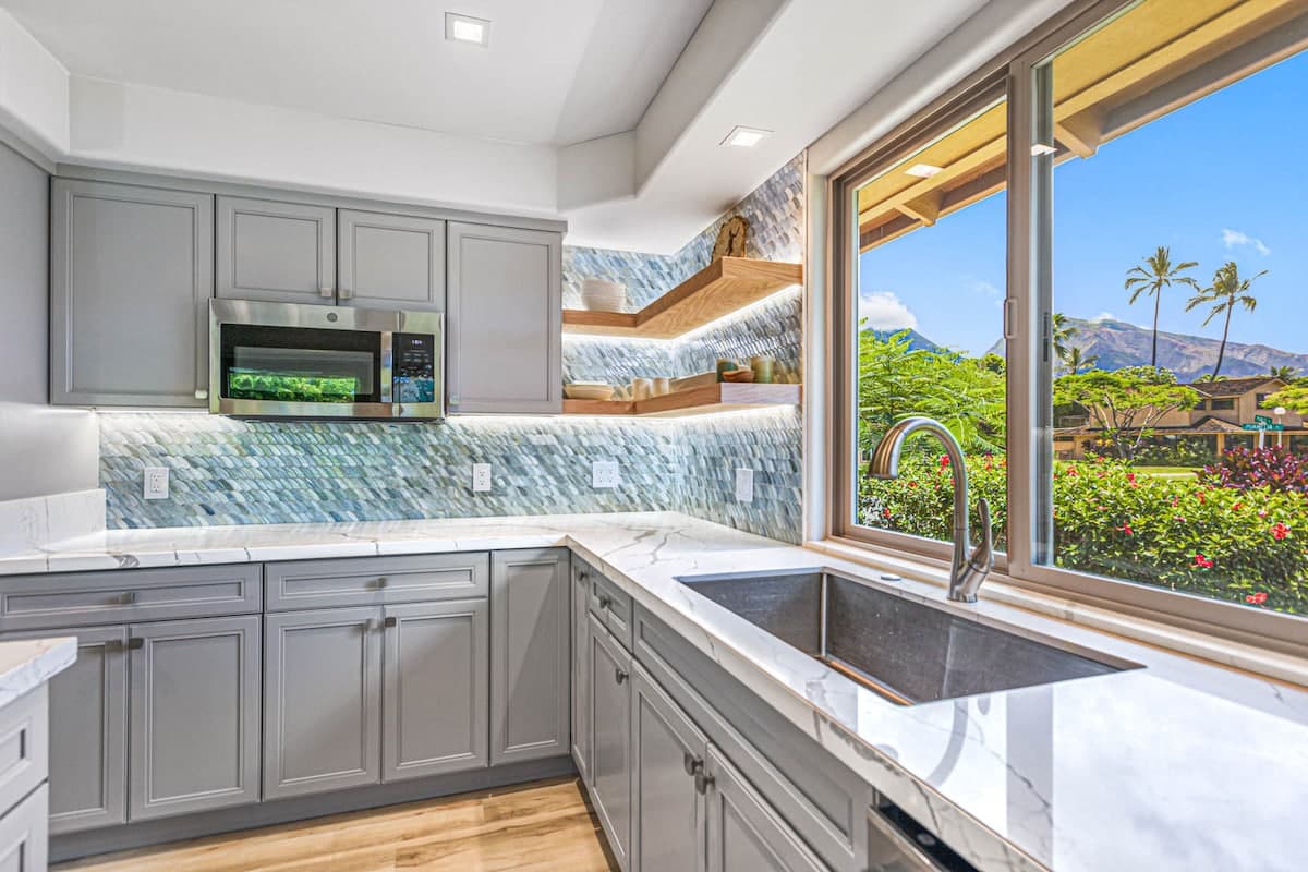 Townhouse in Lahaina · ★5.0 · 3 bedrooms · 4 beds · 3 baths - Photo 5
