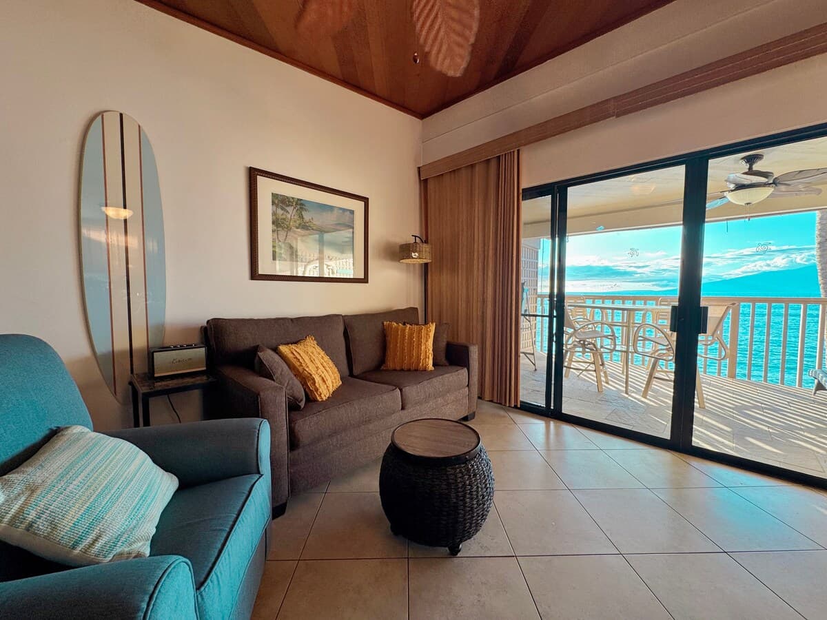 Condo in Lahaina · ★4.94 · Studio · 1 bed · 1 bath - Photo 1
