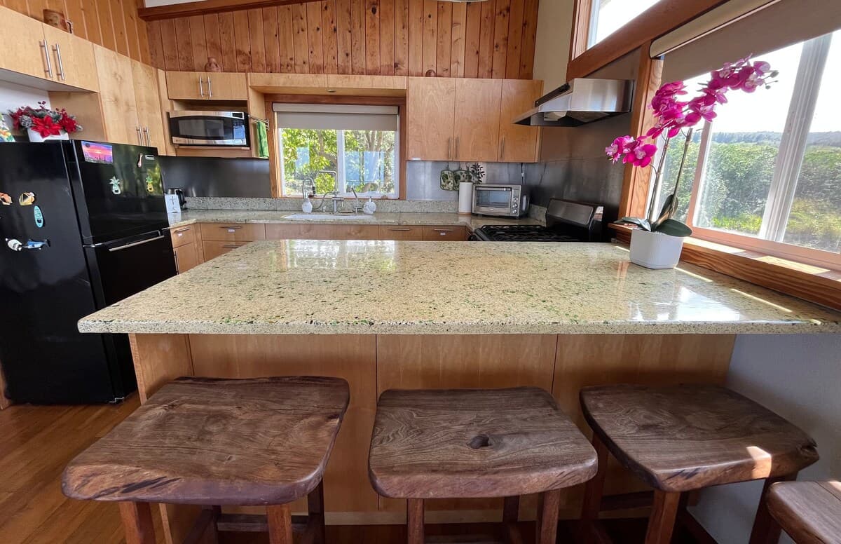 Guesthouse in Captain Cook · ★4.87 · 1 bedroom · 1 bed · 1 bath - Photo 3