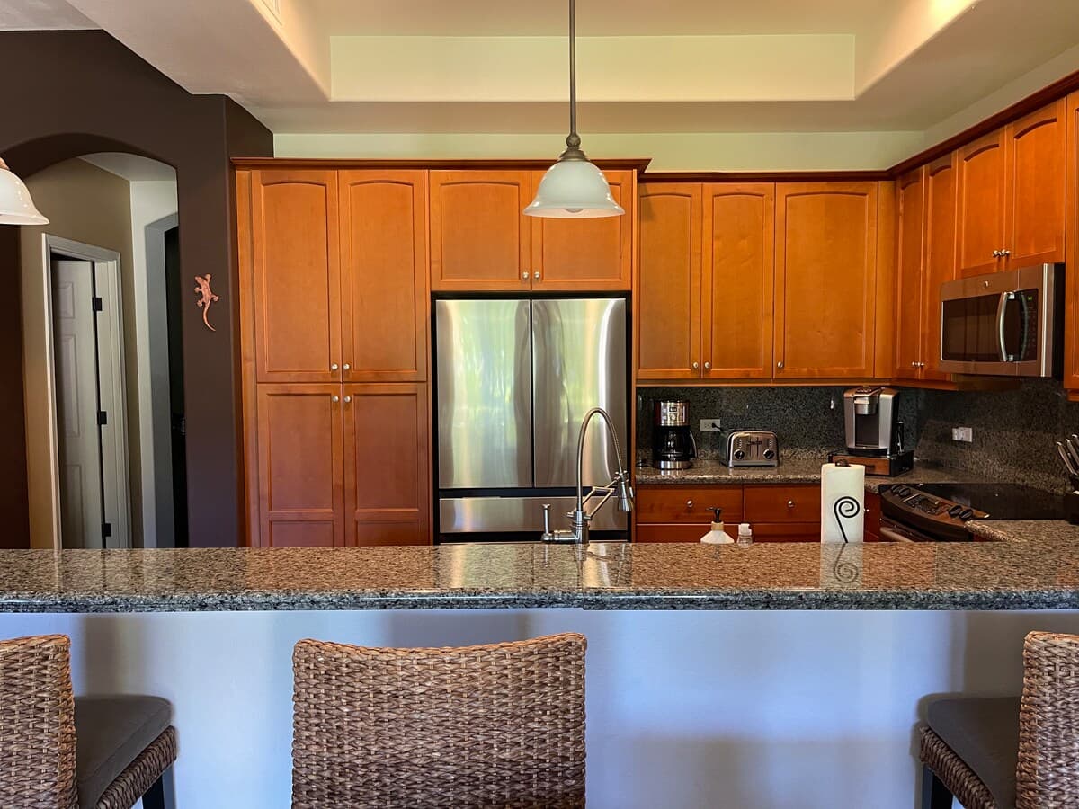 Townhouse in Waimea · ★5.0 · 2 bedrooms · 5 beds · 2.5 baths - Photo 4