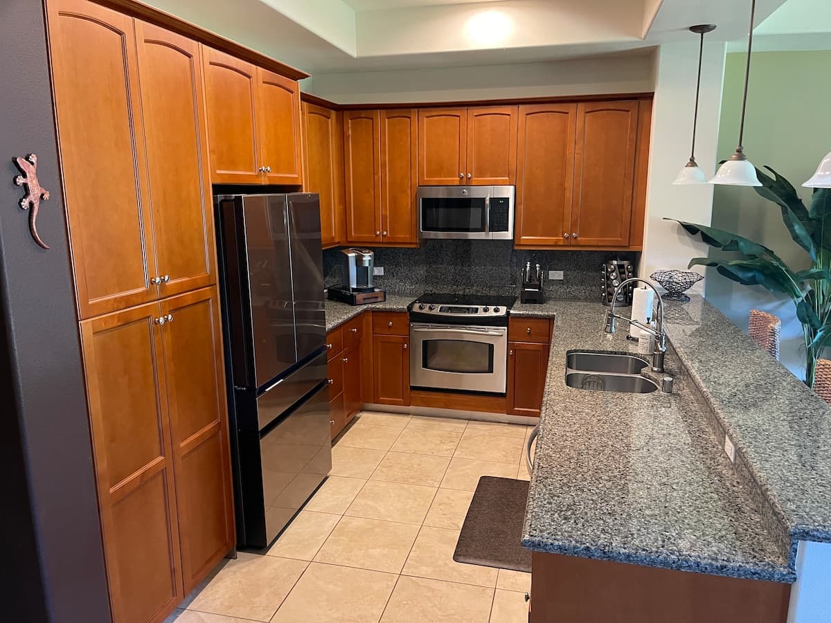 Townhouse in Waimea · ★5.0 · 2 bedrooms · 5 beds · 2.5 baths - Photo 5